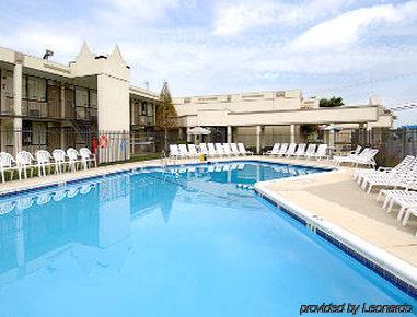 Отель Super 8 By Wyndham Camp Springs/Andrews Afb Dc Area Экстерьер фото