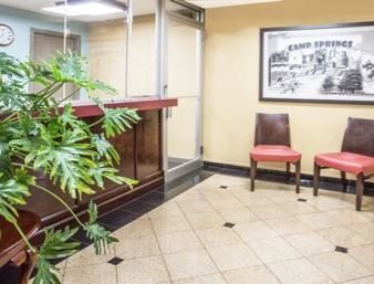 Отель Super 8 By Wyndham Camp Springs/Andrews Afb Dc Area Интерьер фото